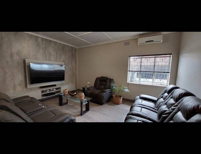 3 BEDROOM HOUSE FOR SALE IN REGENTS PARK